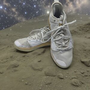 Nike‎ X PG3 NASA C18973-100 Apollo Missions White Gold Sneakers Size 7 Youth
